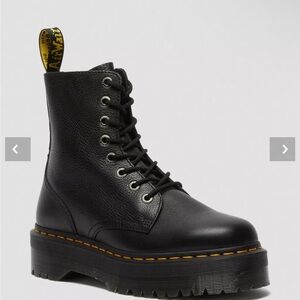 Dr. Martens Jadon III Boot Leather Pisa Leather Platforms